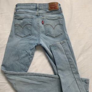 Levis Jeans
